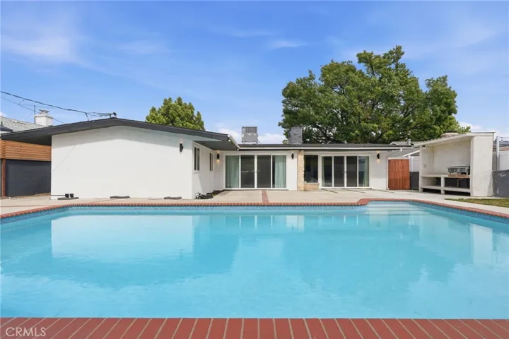 10415 Bevis Avenue, San Fernando, California 91345