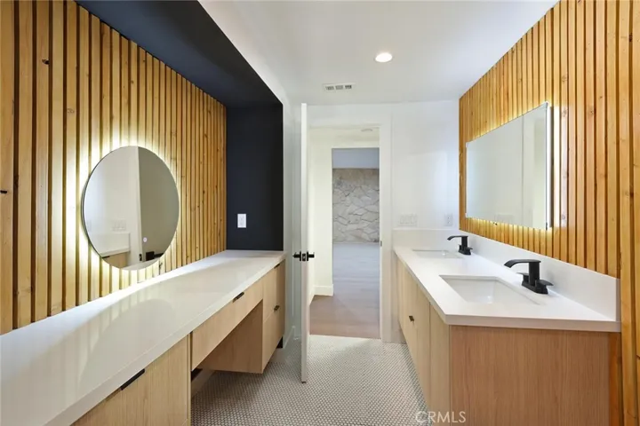 10415 Bevis Avenue, San Fernando, California 91345
