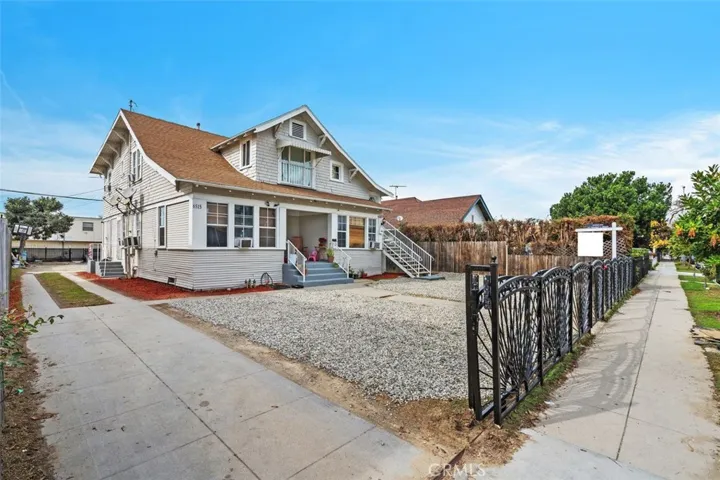 6513 Middleton, Huntington Park, California 90255