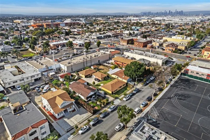 6513 Middleton, Huntington Park, California 90255