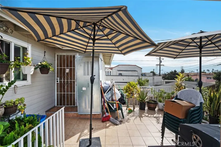 6513 Middleton, Huntington Park, California 90255