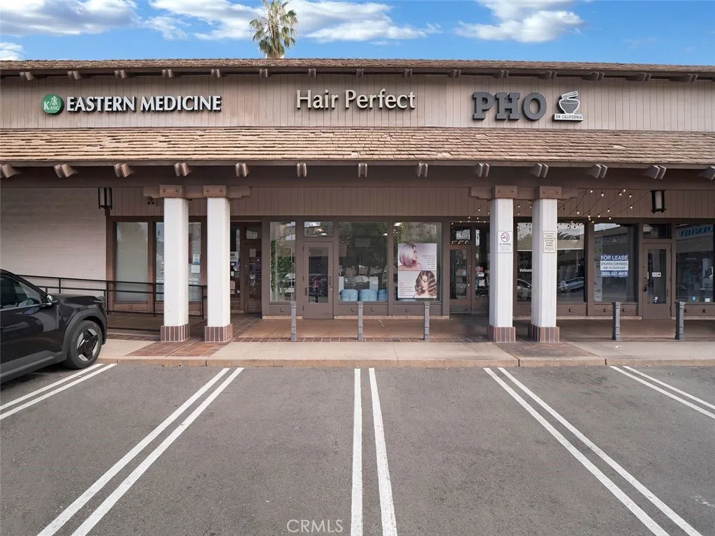135 W California Blvd