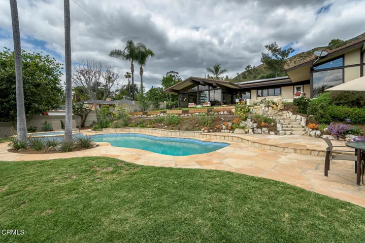 056_1724 E Loma Alta Dr_GYP-MLS