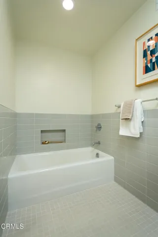 043_1724 E Loma Alta Dr_GYP-MLS