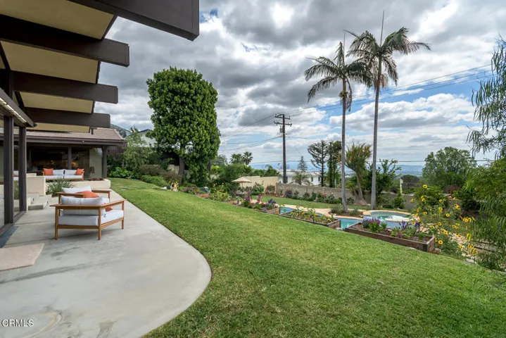051_1724 E Loma Alta Dr_GYP-MLS
