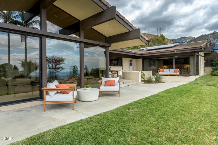 064_1724 E Loma Alta Dr_GYP-MLS