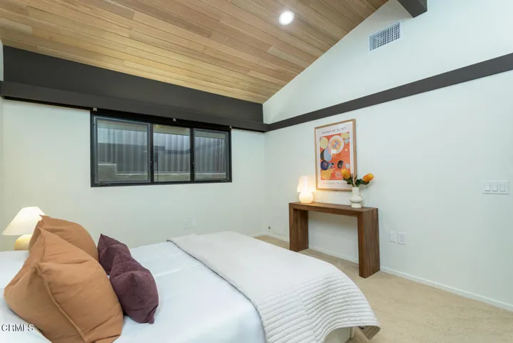 033_1724 E Loma Alta Dr_GYP-MLS