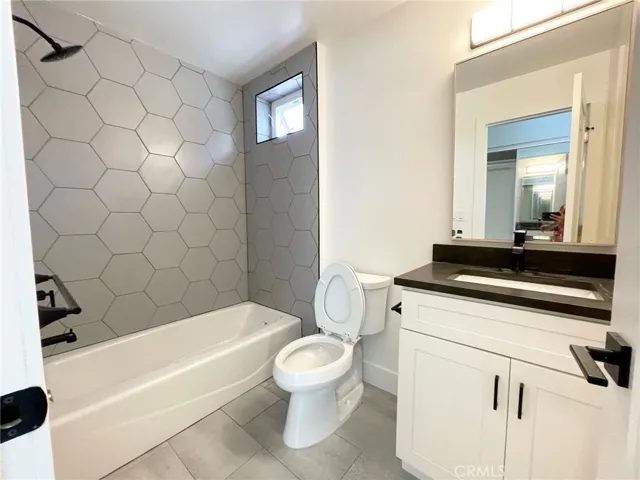 921 Regal, Encinitas, California 92024
