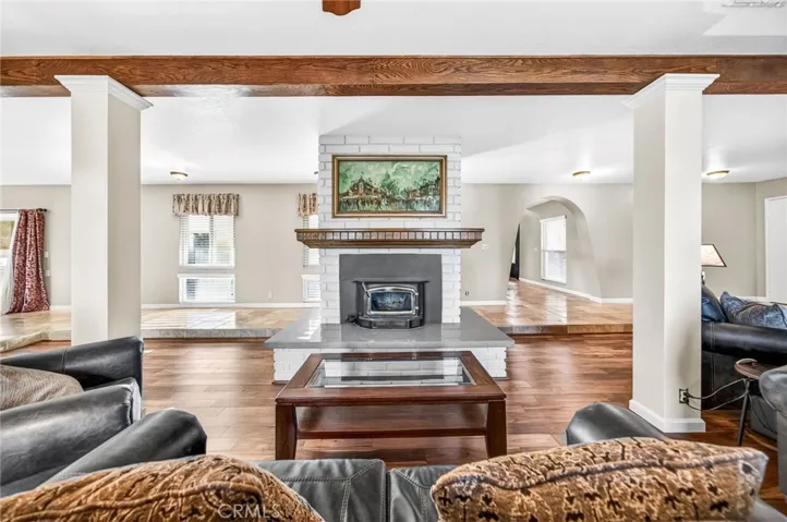9312 Avenida Altura Bella, Cherry Valley, California 92223