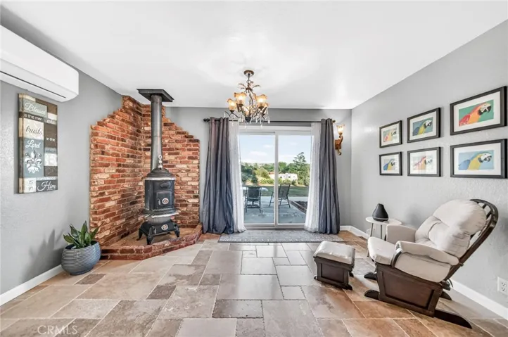 9312 Avenida Altura Bella, Cherry Valley, California 92223