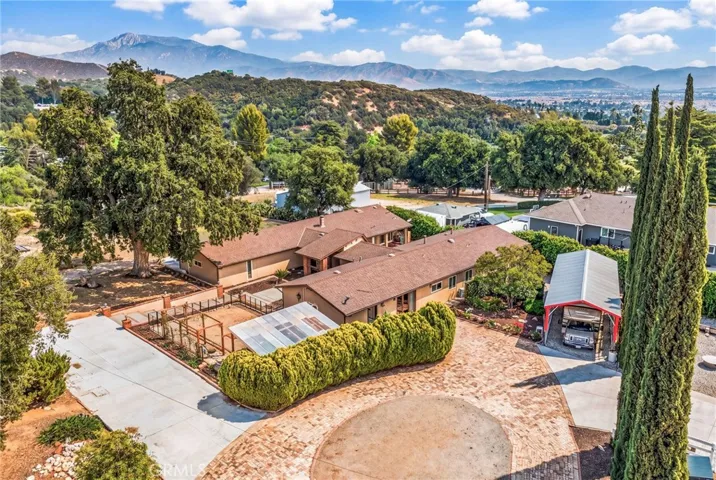 9312 Avenida Altura Bella, Cherry Valley, California 92223