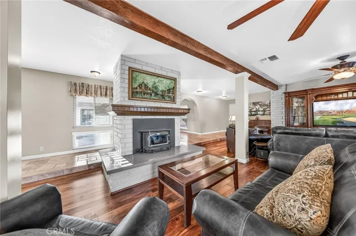 9312 Avenida Altura Bella, Cherry Valley, California 92223