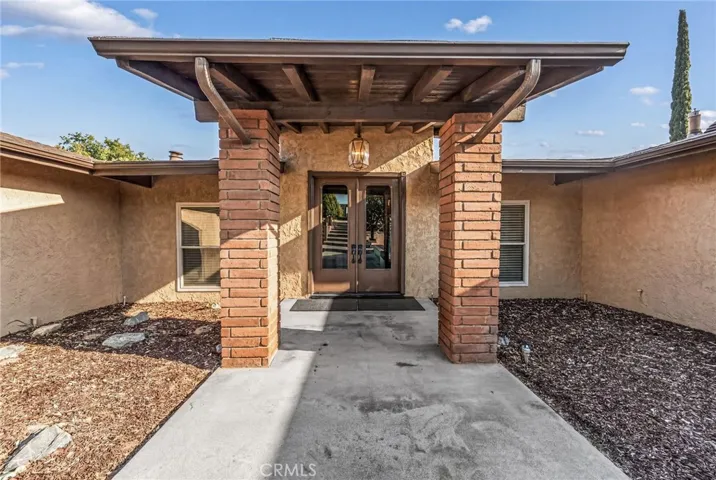 9312 Avenida Altura Bella, Cherry Valley, California 92223