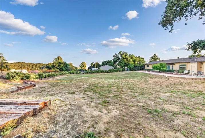 9312 Avenida Altura Bella, Cherry Valley, California 92223