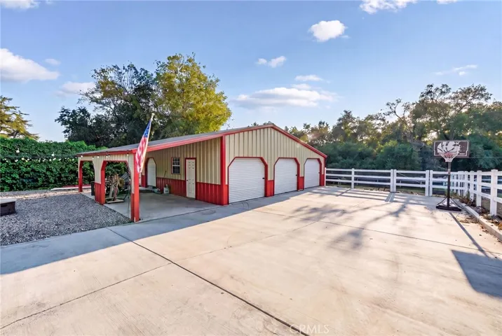 9312 Avenida Altura Bella, Cherry Valley, California 92223