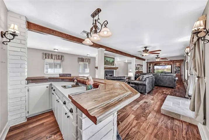 9312 Avenida Altura Bella, Cherry Valley, California 92223