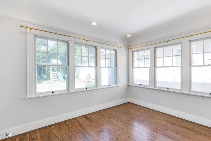183 W Mariposa St 031-mls