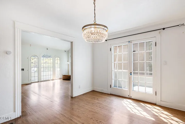 183 W Mariposa St 018-mls