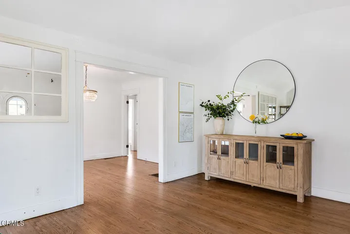183 W Mariposa St 015-mls
