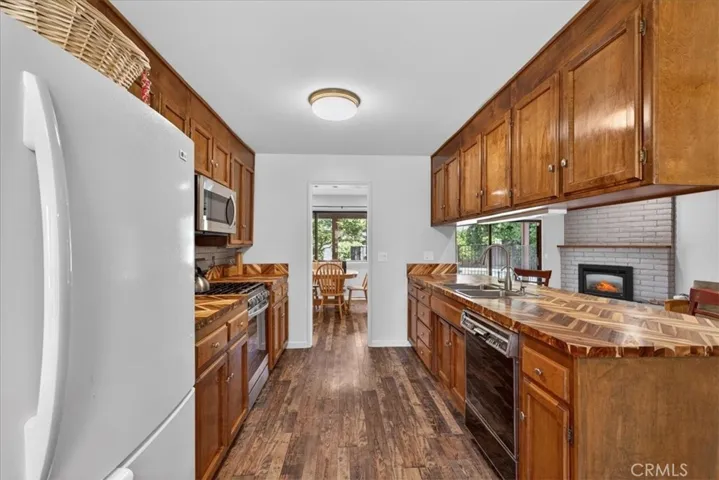 Beautiful butcher block countertops