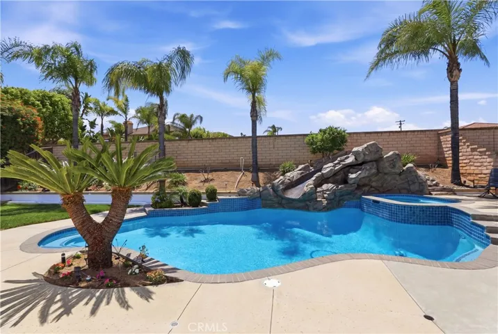 820 Mountain Shadows, Corona, California 92881