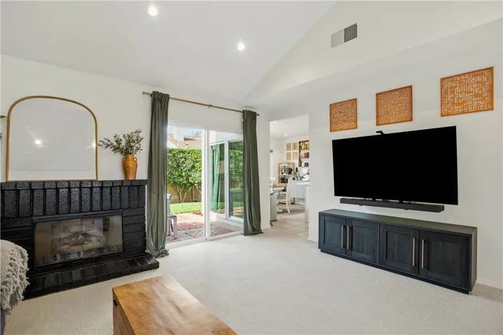 14 Ash Creek Lane 93, Laguna Hills, California 92653
