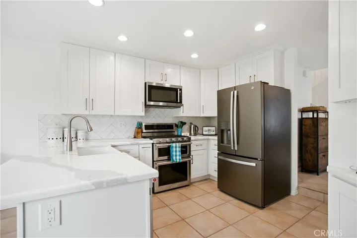 14 Ash Creek Lane 93, Laguna Hills, California 92653