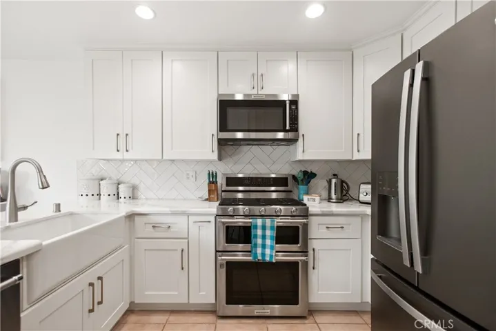 14 Ash Creek Lane 93, Laguna Hills, California 92653