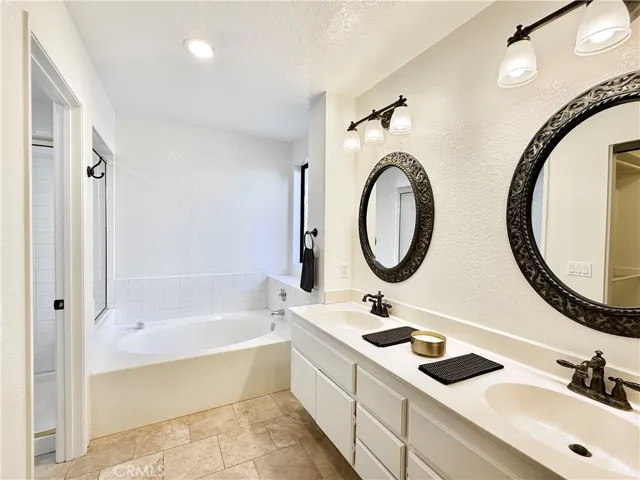 1160 Via Ravenna, Redlands, California 92374