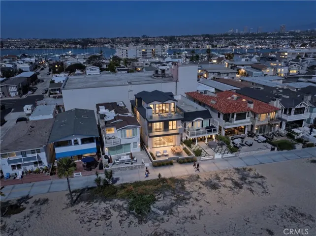 306 E Oceanfront, Newport Beach, California 92661