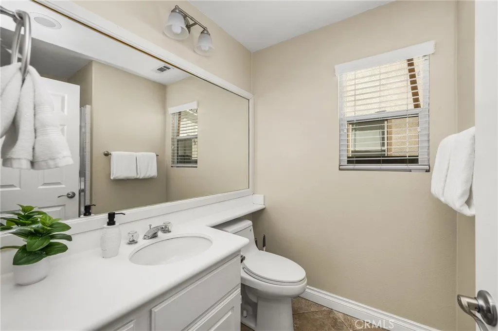 Downstairs full bathroom