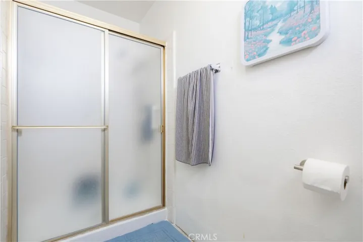 Shower/Tub