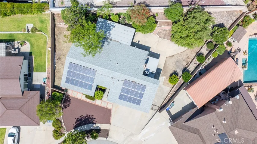 Aerial View of Lot and Roofline