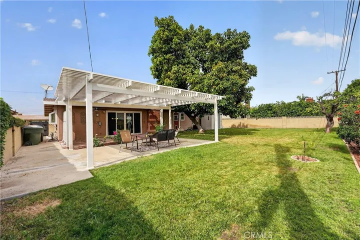 2526 E Paladin, Anaheim, California 92806