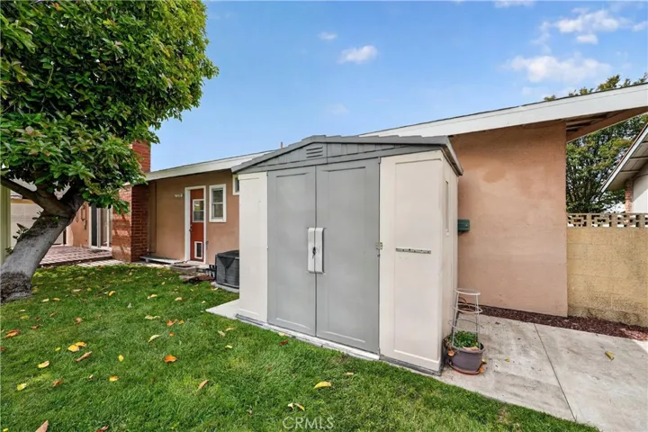 2526 E Paladin, Anaheim, California 92806