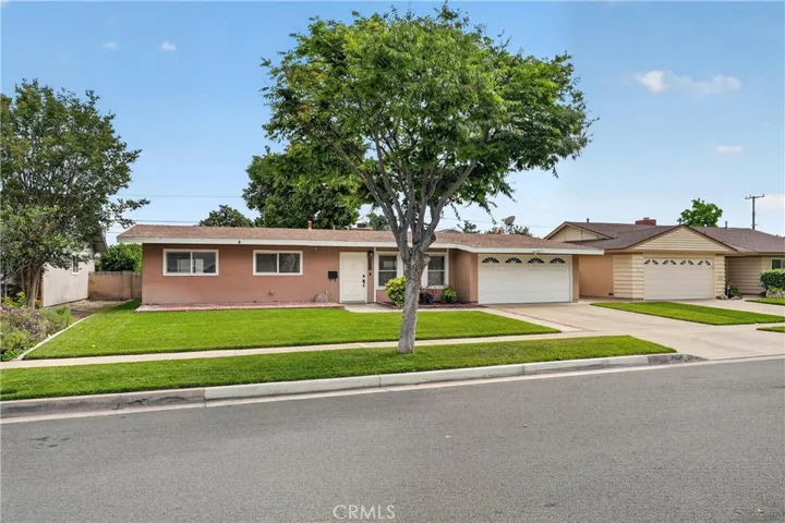 2526 E Paladin, Anaheim, California 92806