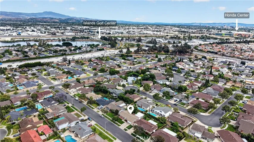 2526 E Paladin, Anaheim, California 92806