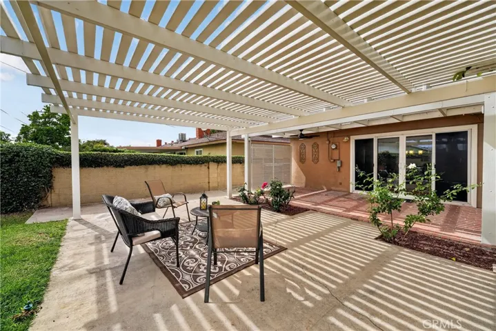 2526 E Paladin, Anaheim, California 92806