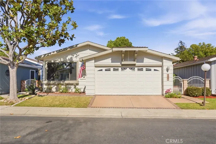 2621 Park 1971984, Santa Ana, California 92705