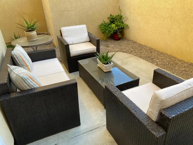 635 Calle Vibrante 2