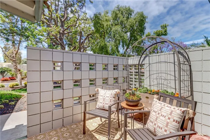 252 Calle Aragon B, Laguna Woods, California 92637