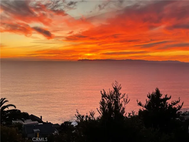 Panoramic ocean views from all the main floor living.