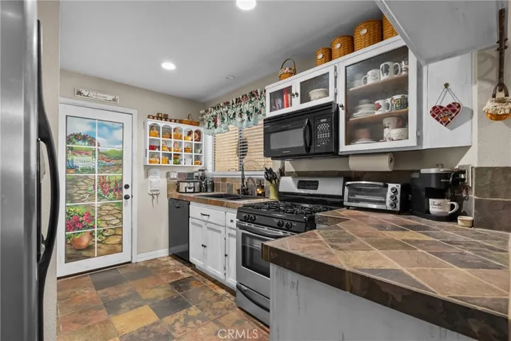 Kitchen 1
