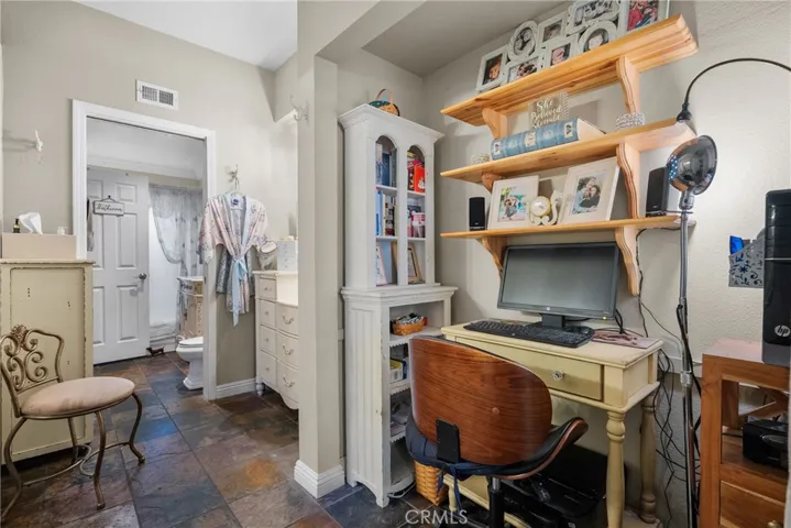 Work Station/Vanity Area