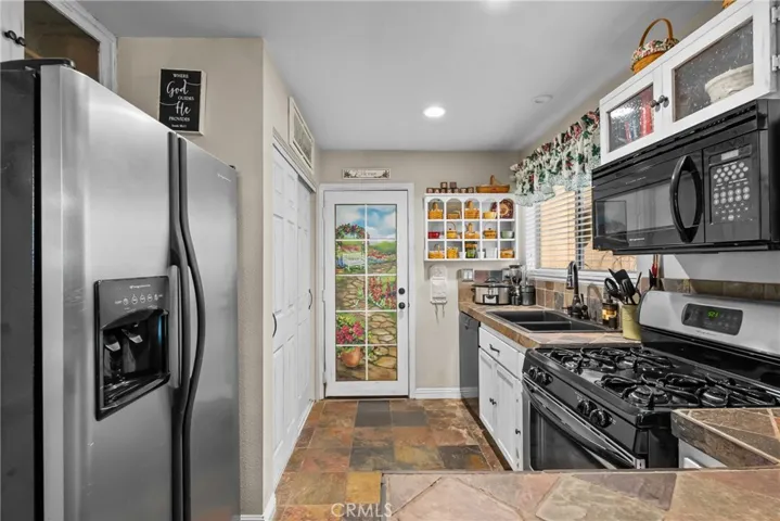 Kitchen 2