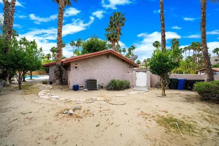 3174 E Cajon Circle,