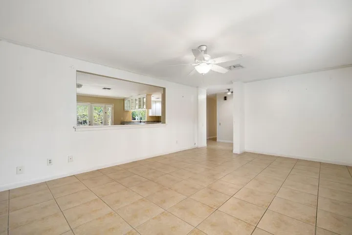3174 E Cajon Circle,