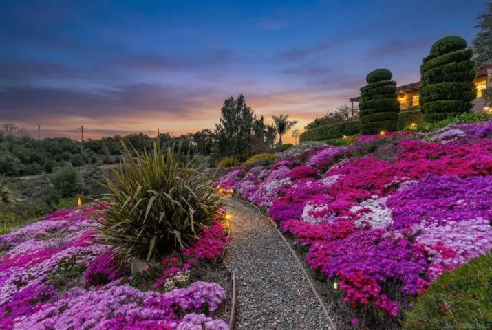 4241 Via El Dorado, Fallbrook, California 92028