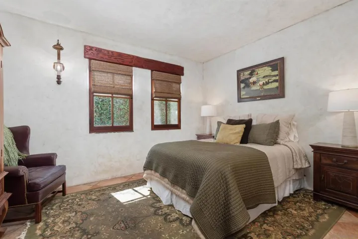 417 El Sueno, Solana Beach, California 92075