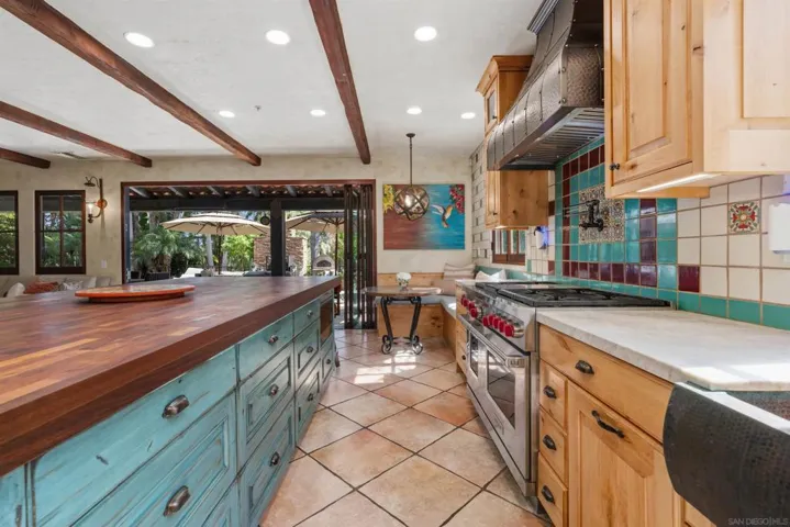 417 El Sueno, Solana Beach, California 92075